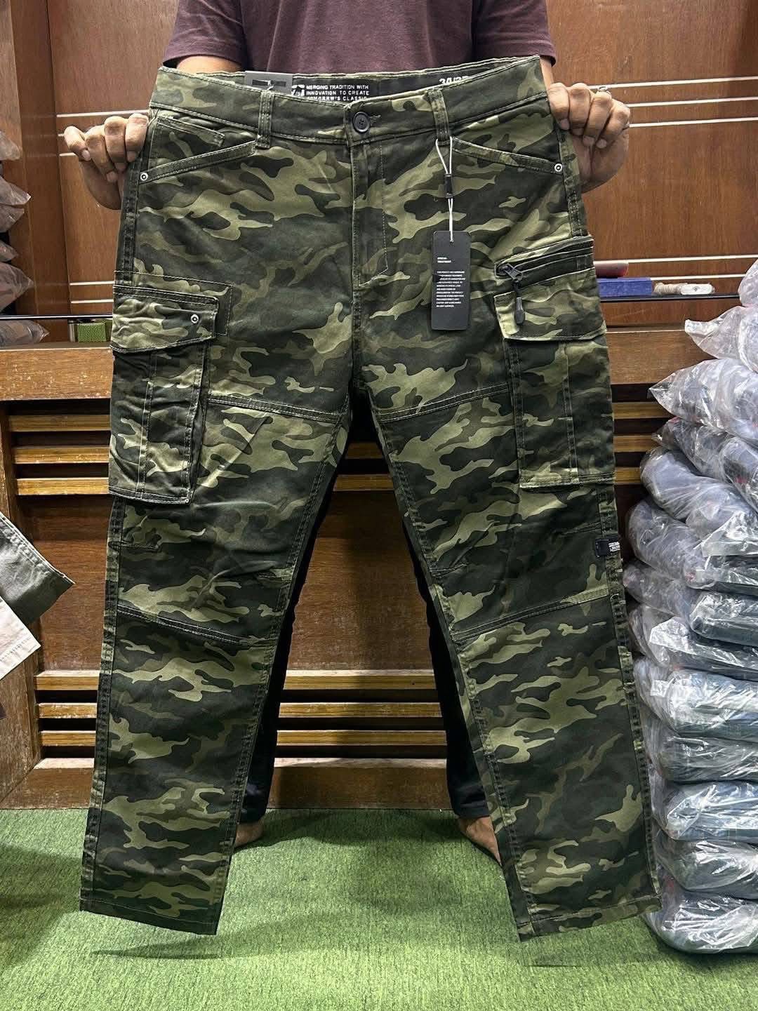 Men's cargo Pant (army print)