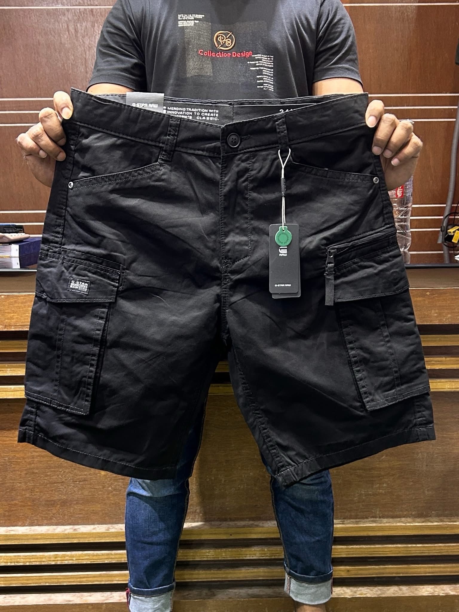 Cargo half pant (Premium black)