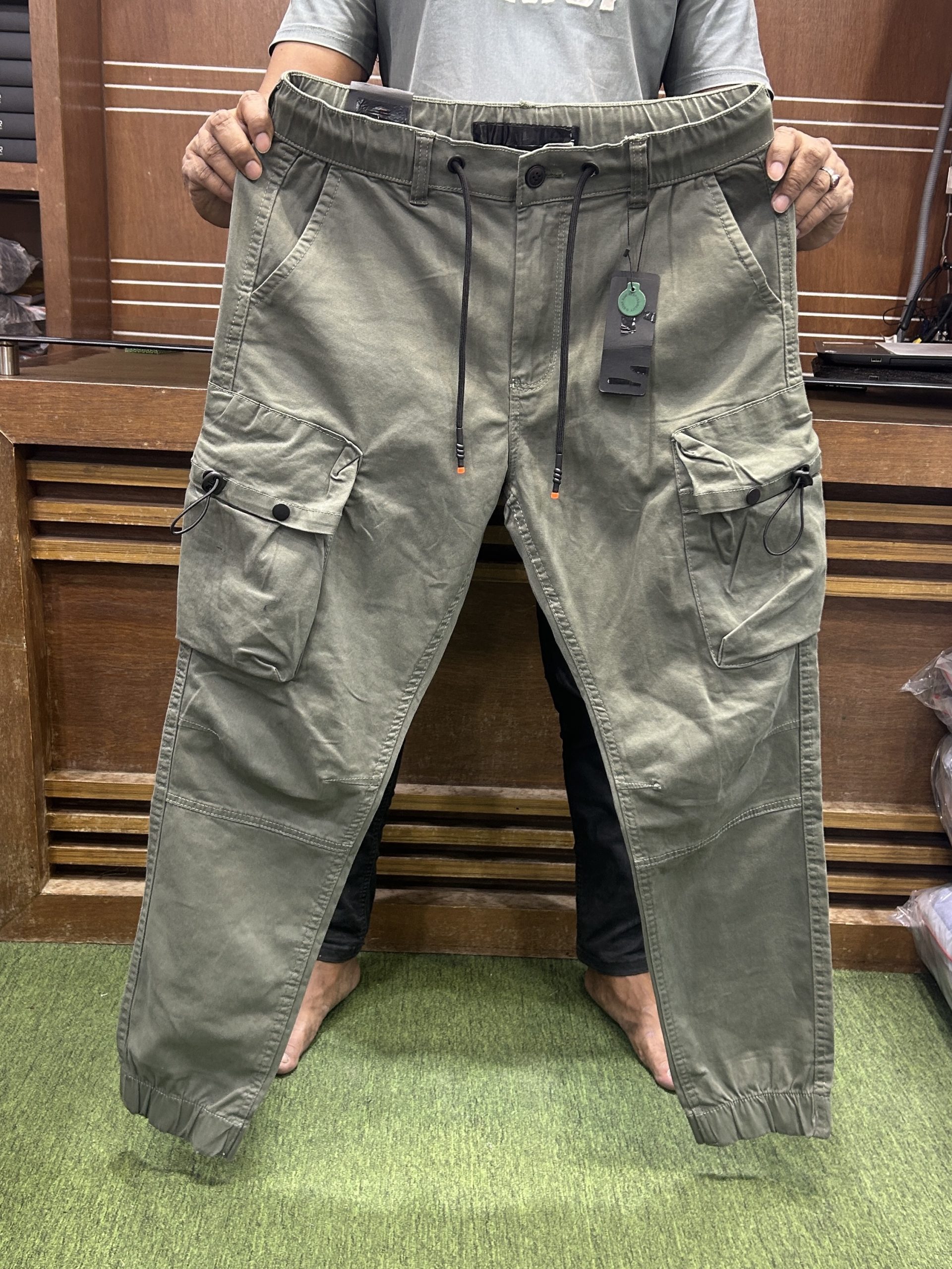 Cargo joggers pant (Light olive dosting)